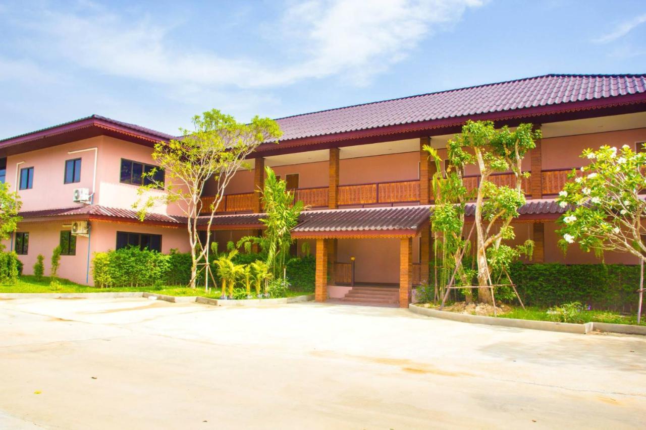 Sukhothai Grand Resort And Spa Bagian luar foto